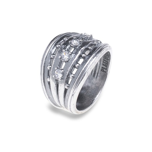 Ring aus 925er Silber mit weißen Zirkonen