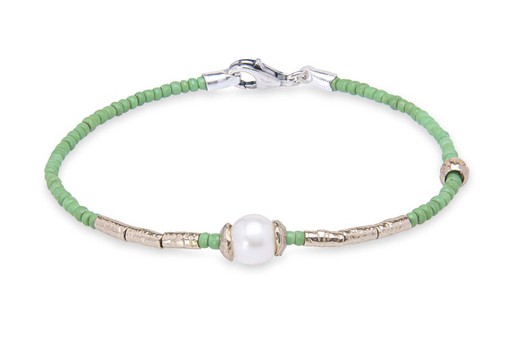 Grünes Kugelarmband mit Perle